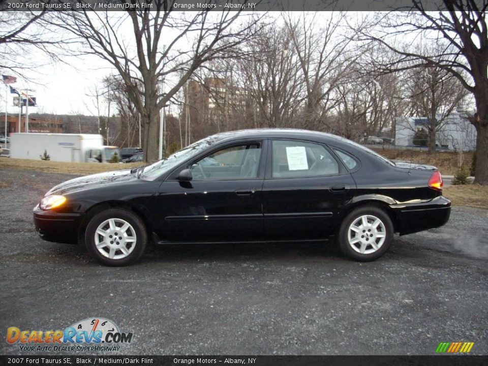 2007 Ford Taurus SE Black / Medium/Dark Flint Photo #1
