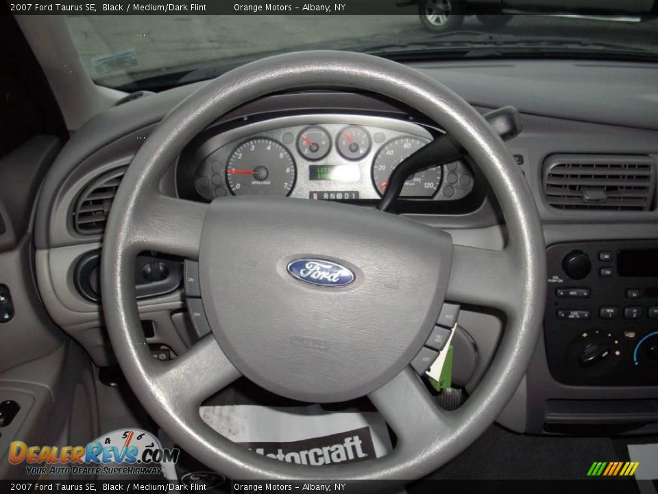 2007 Ford Taurus SE Black / Medium/Dark Flint Photo #10