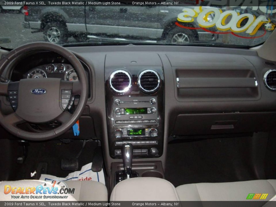 2009 Ford Taurus X SEL Tuxedo Black Metallic / Medium Light Stone Photo #6