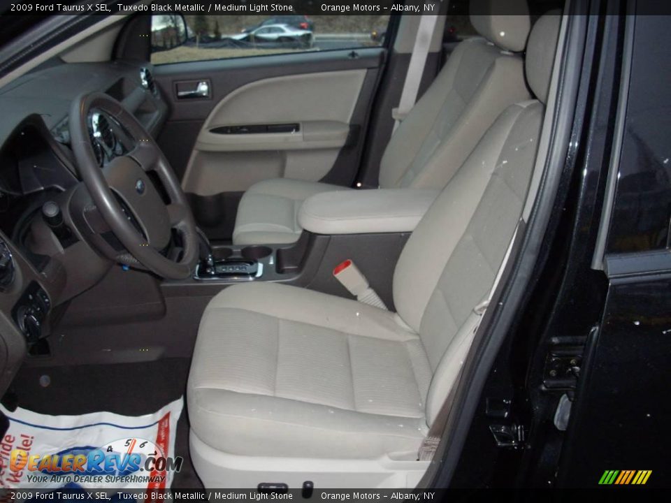2009 Ford Taurus X SEL Tuxedo Black Metallic / Medium Light Stone Photo #7