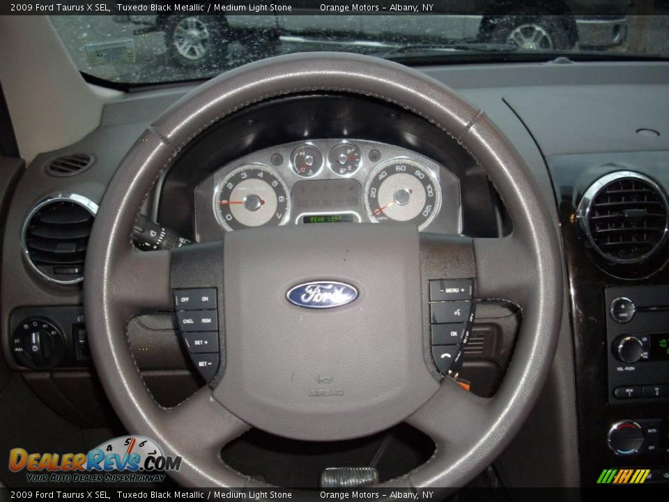 2009 Ford Taurus X SEL Tuxedo Black Metallic / Medium Light Stone Photo #10