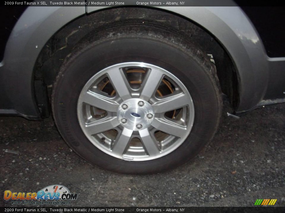 2009 Ford Taurus X SEL Tuxedo Black Metallic / Medium Light Stone Photo #14