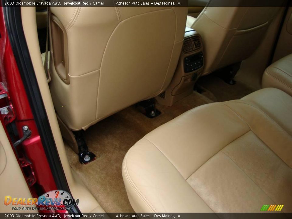 2003 Oldsmobile Bravada AWD Jewelcoat Red / Camel Photo #22