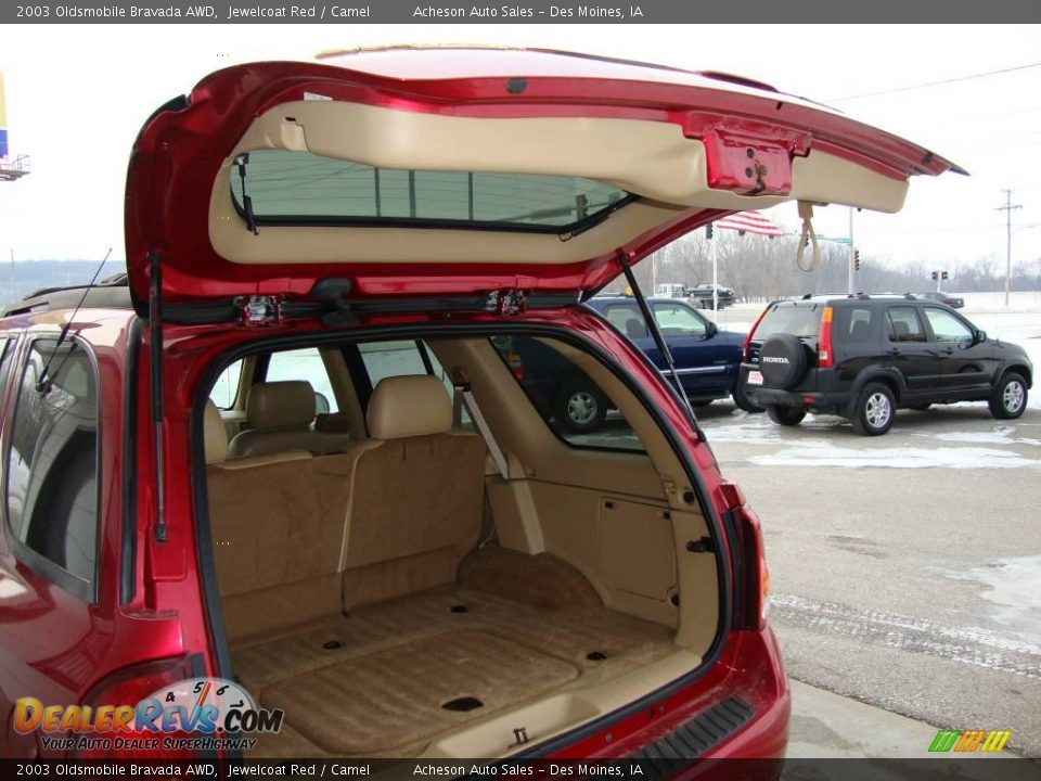 2003 Oldsmobile Bravada AWD Jewelcoat Red / Camel Photo #26