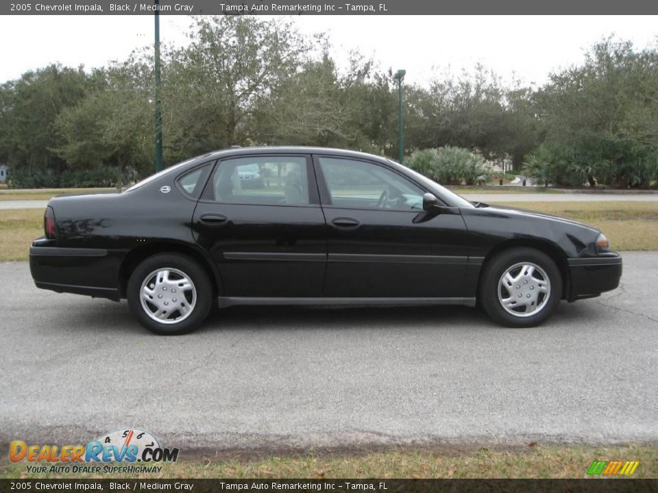 2005 Chevrolet Impala Black / Medium Gray Photo #8