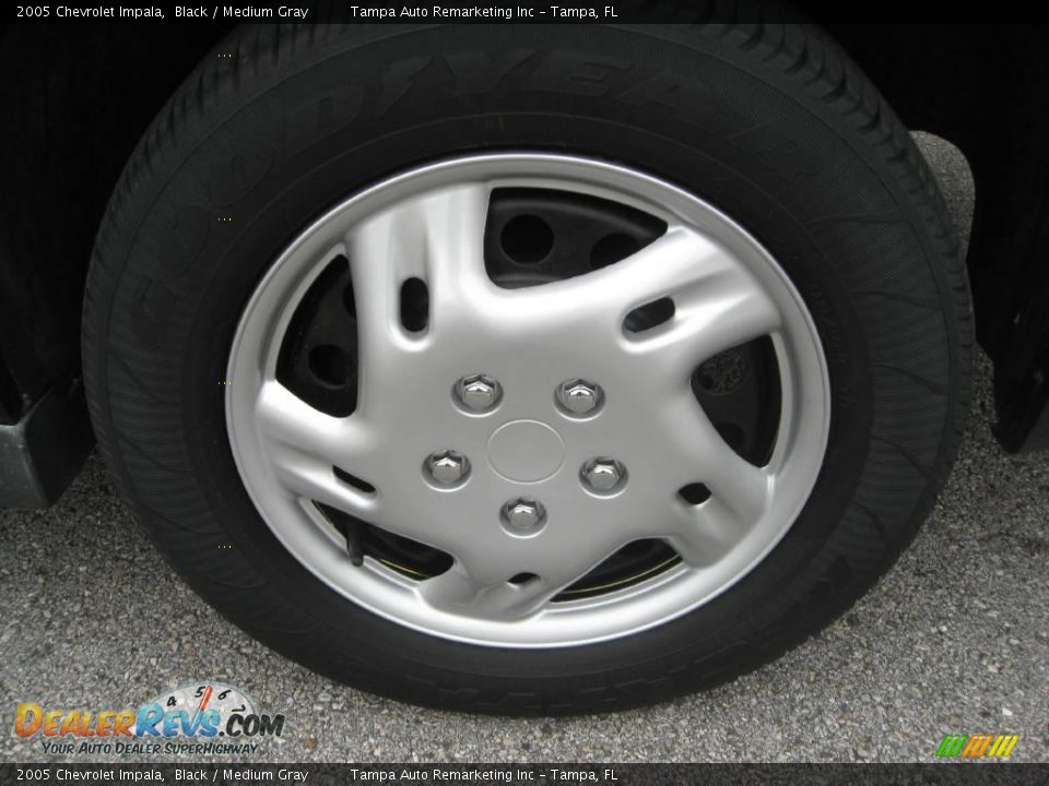2005 Chevrolet Impala Black / Medium Gray Photo #14