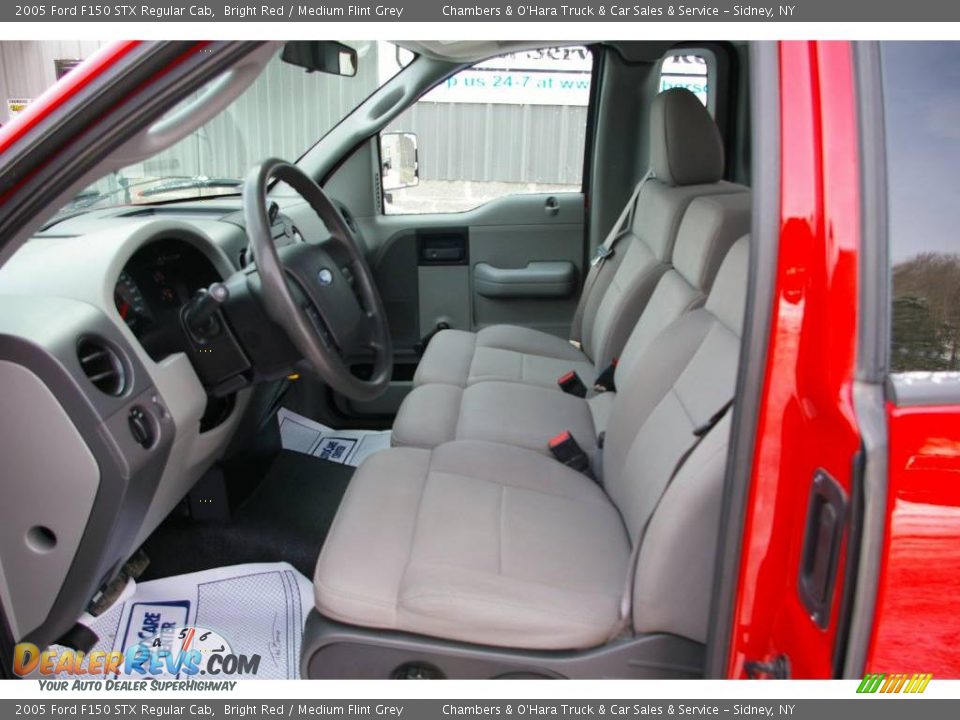 2005 Ford F150 STX Regular Cab Bright Red / Medium Flint Grey Photo #3