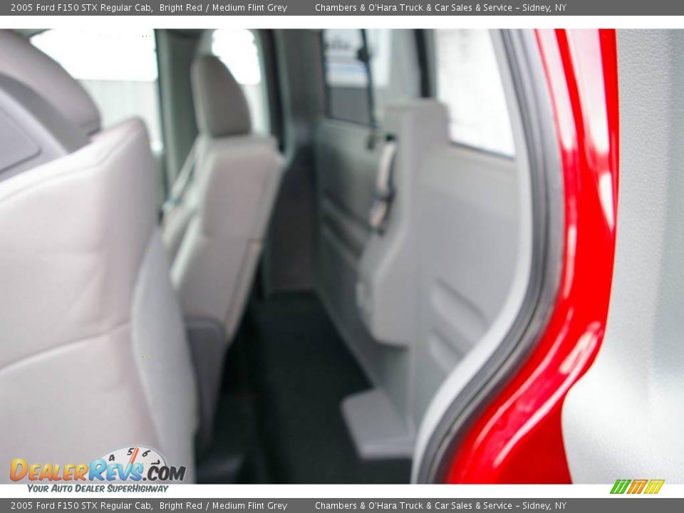 2005 Ford F150 STX Regular Cab Bright Red / Medium Flint Grey Photo #5