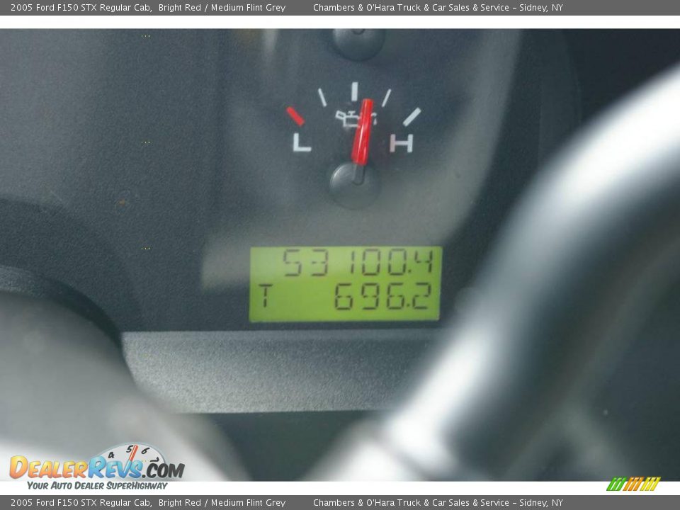 2005 Ford F150 STX Regular Cab Bright Red / Medium Flint Grey Photo #6