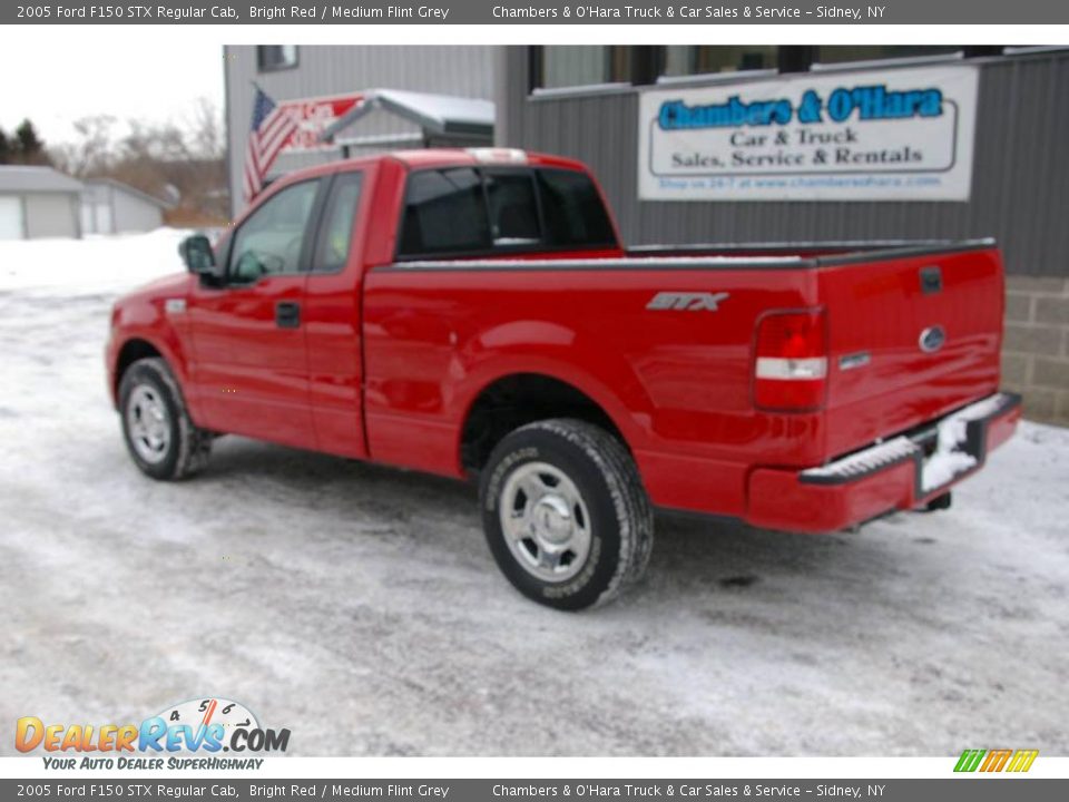 2005 Ford F150 STX Regular Cab Bright Red / Medium Flint Grey Photo #8