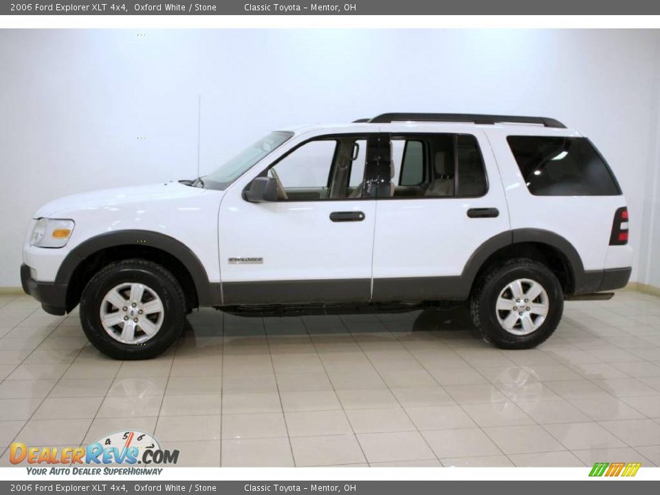 2006 Ford Explorer XLT 4x4 Oxford White / Stone Photo #4