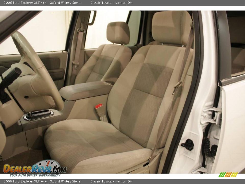 2006 Ford Explorer XLT 4x4 Oxford White / Stone Photo #10