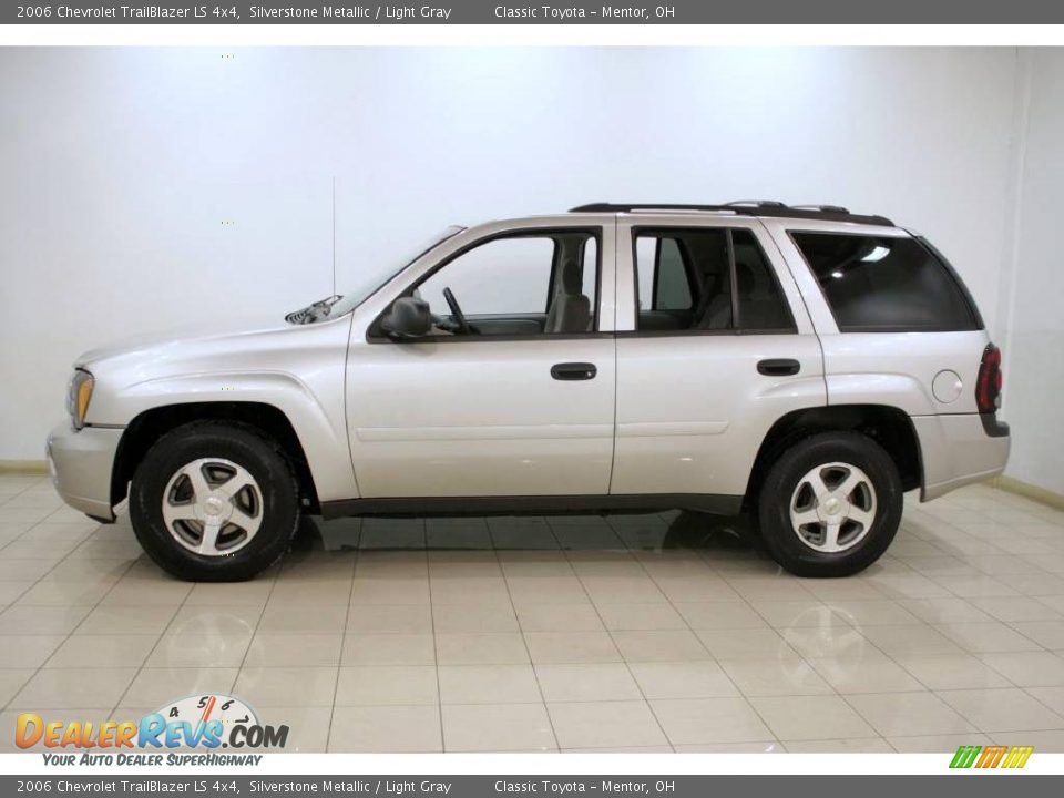 2006 Chevrolet TrailBlazer LS 4x4 Silverstone Metallic / Light Gray Photo #4