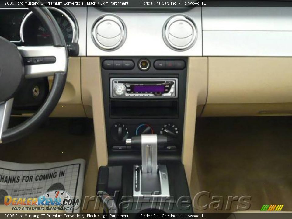 2006 Ford Mustang GT Premium Convertible Black / Light Parchment Photo #18