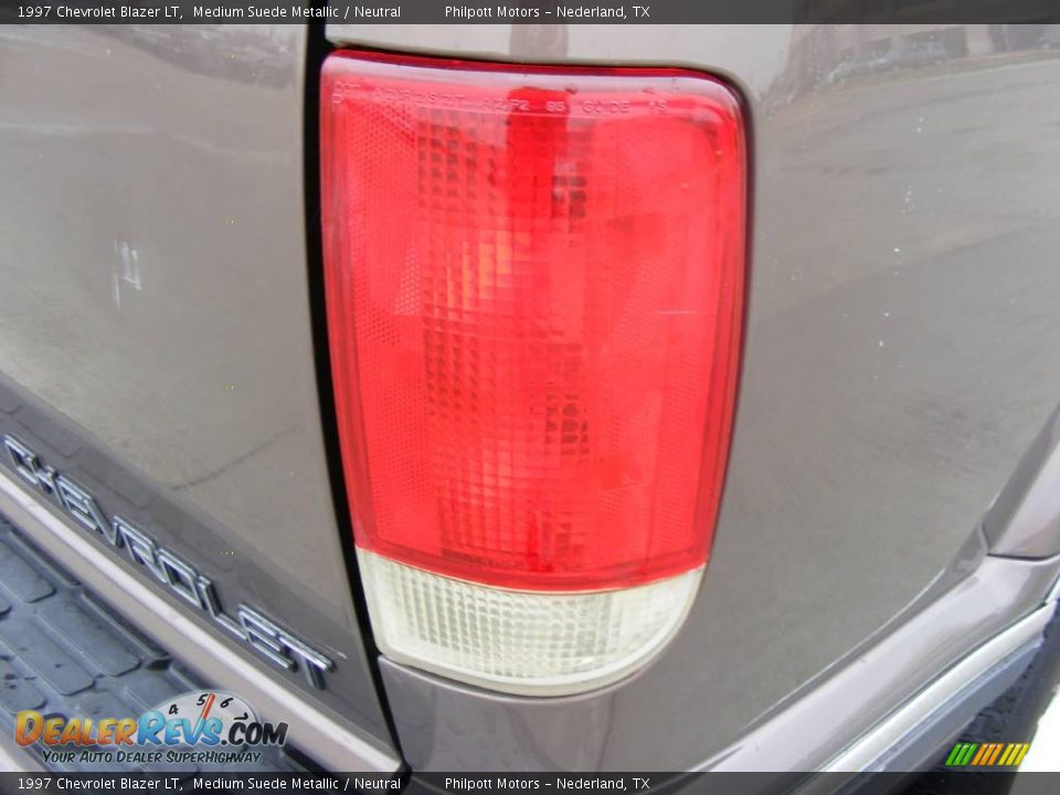 1997 Chevrolet Blazer LT Medium Suede Metallic / Neutral Photo #19