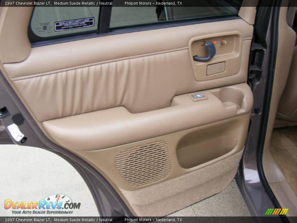 1997 Chevrolet Blazer LT Medium Suede Metallic / Neutral Photo #33