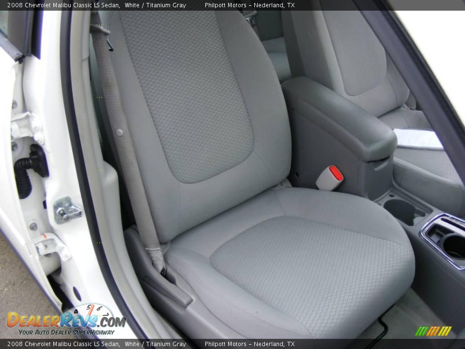 2008 Chevrolet Malibu Classic LS Sedan White / Titanium Gray Photo #24
