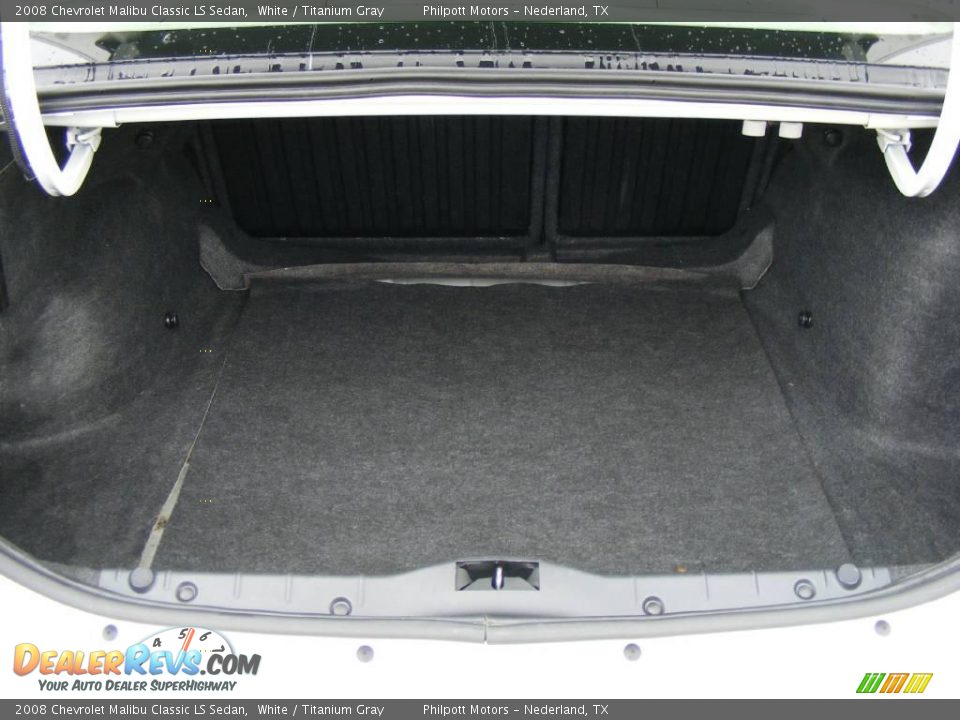 2008 Chevrolet Malibu Classic LS Sedan White / Titanium Gray Photo #28