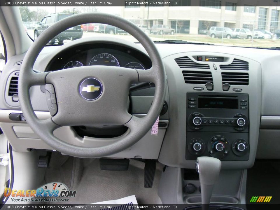 2008 Chevrolet Malibu Classic LS Sedan White / Titanium Gray Photo #35