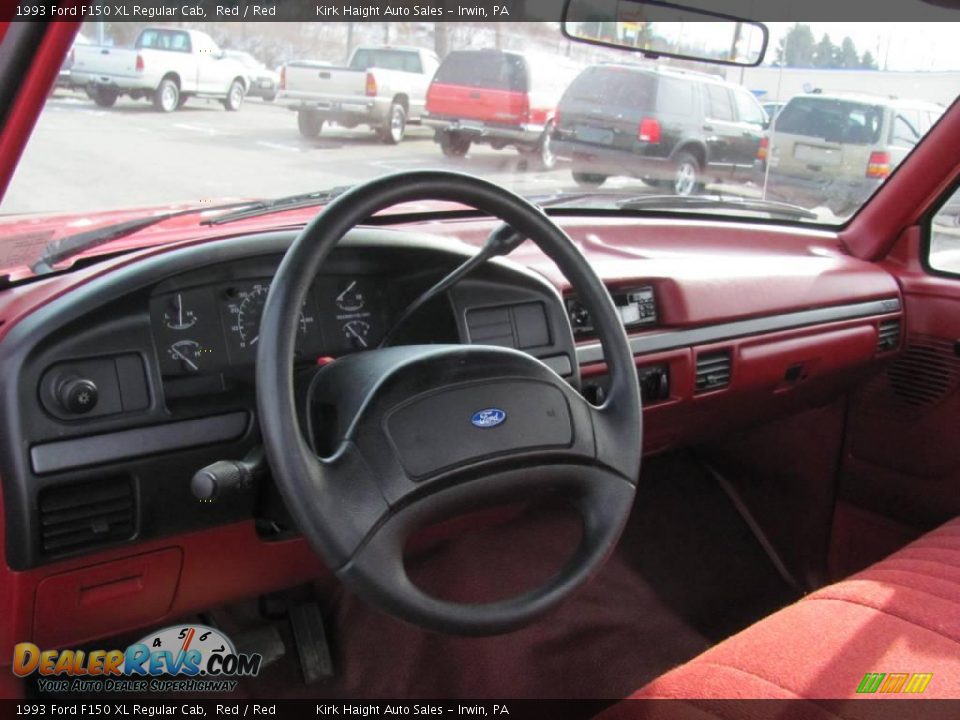 1993 Ford F150 XL Regular Cab Red / Red Photo #7