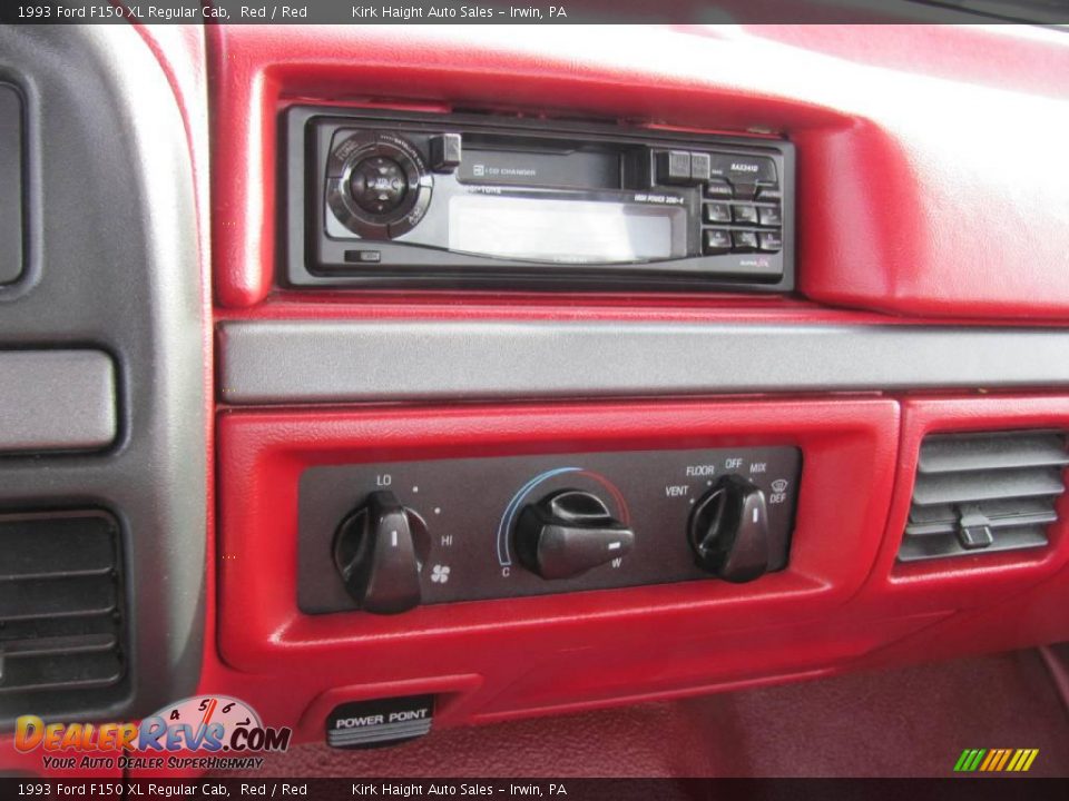 1993 Ford F150 XL Regular Cab Red / Red Photo #16