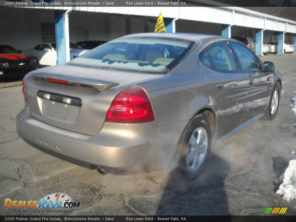 2006 Pontiac Grand Prix Sedan Bronzestone Metallic / Sand Photo #2