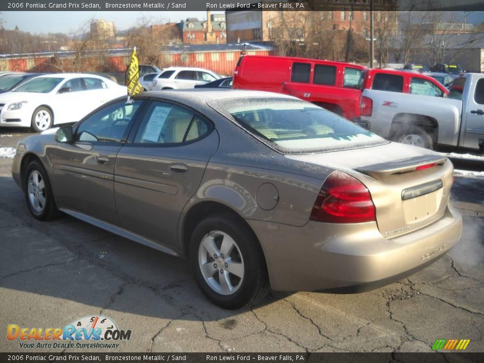 2006 Pontiac Grand Prix Sedan Bronzestone Metallic / Sand Photo #4