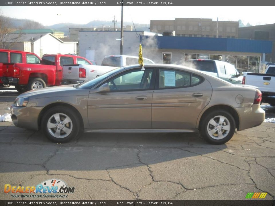 2006 Pontiac Grand Prix Sedan Bronzestone Metallic / Sand Photo #5