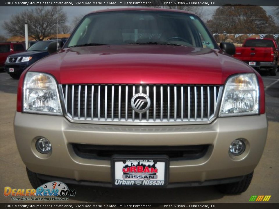 2004 Mercury Mountaineer Convenience Vivid Red Metallic / Medium Dark Parchment Photo #2