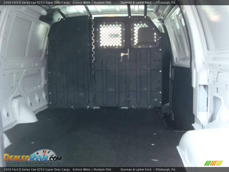 2009 Ford E Series Van E250 Super Duty Cargo Oxford White / Medium Flint Photo #10