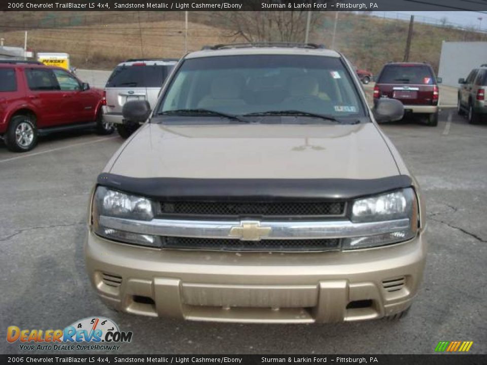 2006 Chevrolet TrailBlazer LS 4x4 Sandstone Metallic / Light Cashmere/Ebony Photo #8