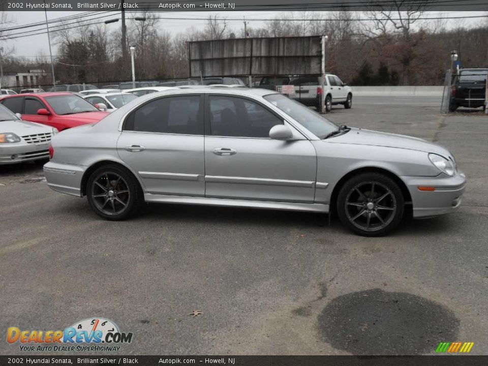 2002 Hyundai Sonata Brilliant Silver / Black Photo #4