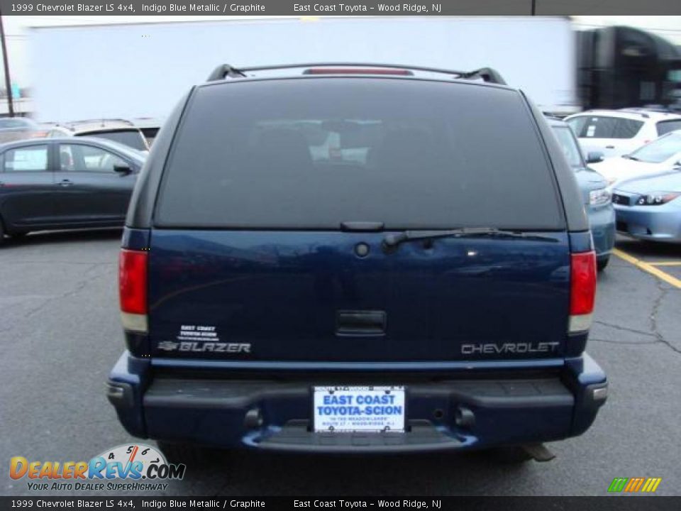 1999 Chevrolet Blazer LS 4x4 Indigo Blue Metallic / Graphite Photo #4