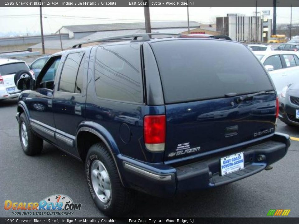 1999 Chevrolet Blazer LS 4x4 Indigo Blue Metallic / Graphite Photo #5