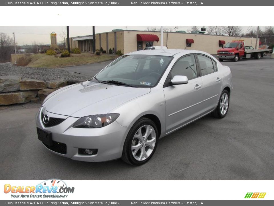 2009 Mazda MAZDA3 i Touring Sedan Sunlight Silver Metallic / Black Photo #2