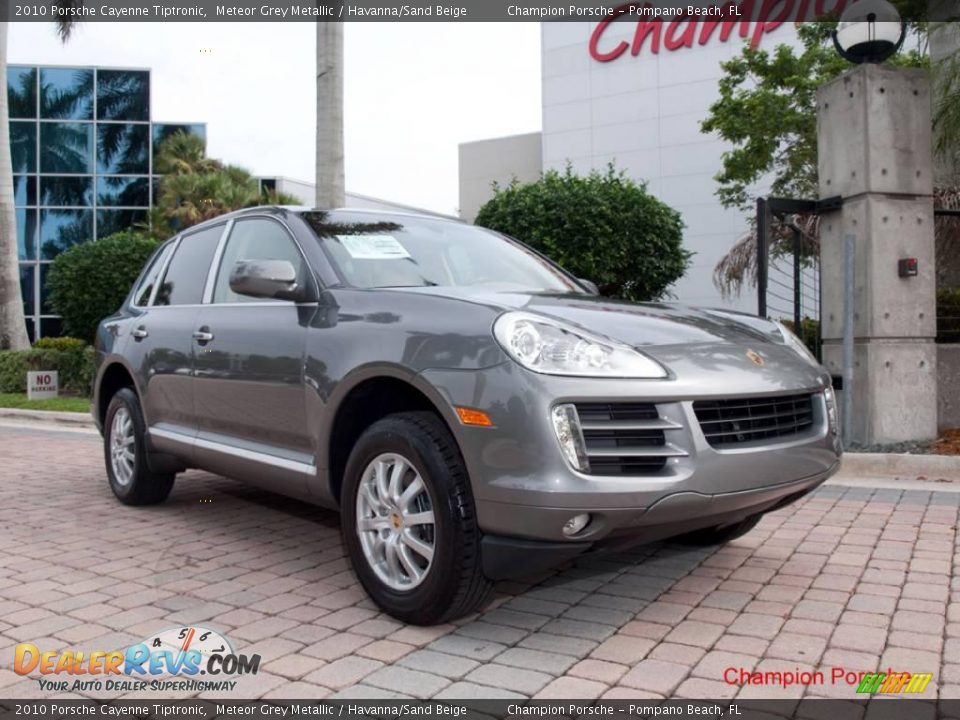 2010 Porsche Cayenne Tiptronic Meteor Grey Metallic / Havanna/Sand Beige Photo #2
