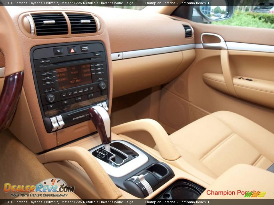 2010 Porsche Cayenne Tiptronic Meteor Grey Metallic / Havanna/Sand Beige Photo #11