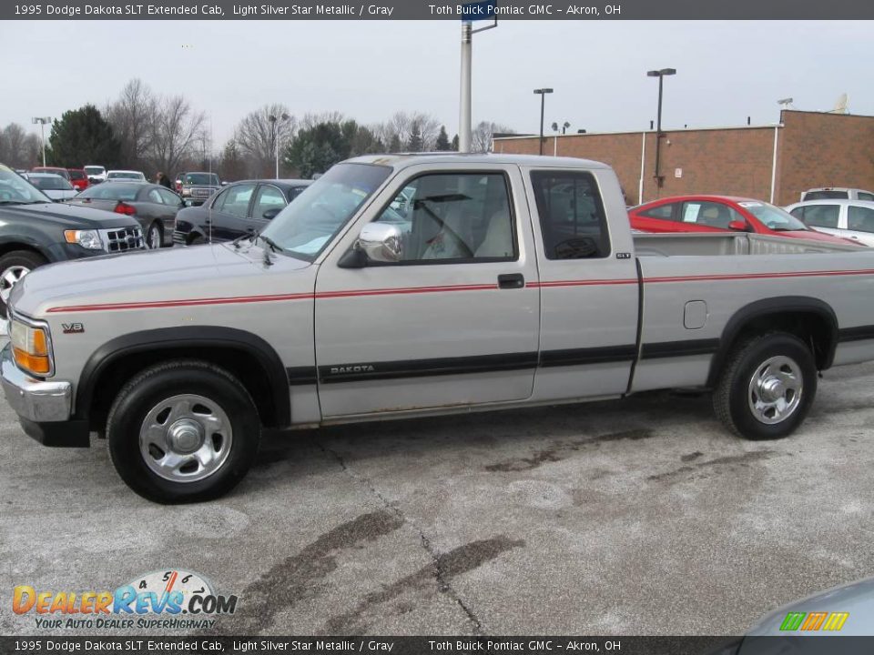 1995 Dodge Dakota SLT Extended Cab Light Silver Star Metallic / Gray Photo #5