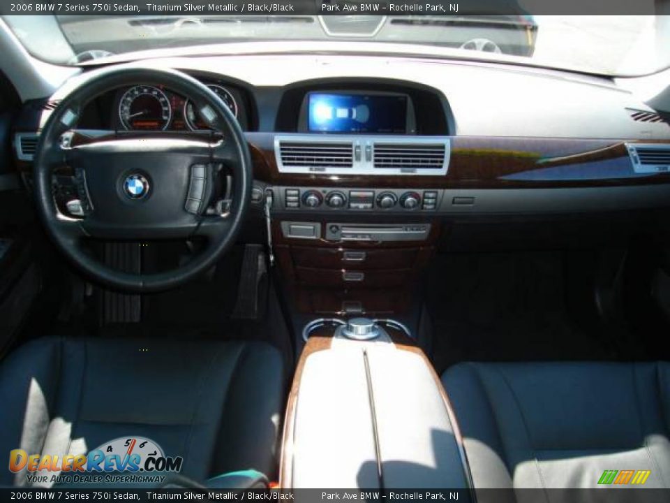 2006 BMW 7 Series 750i Sedan Titanium Silver Metallic / Black/Black Photo #10