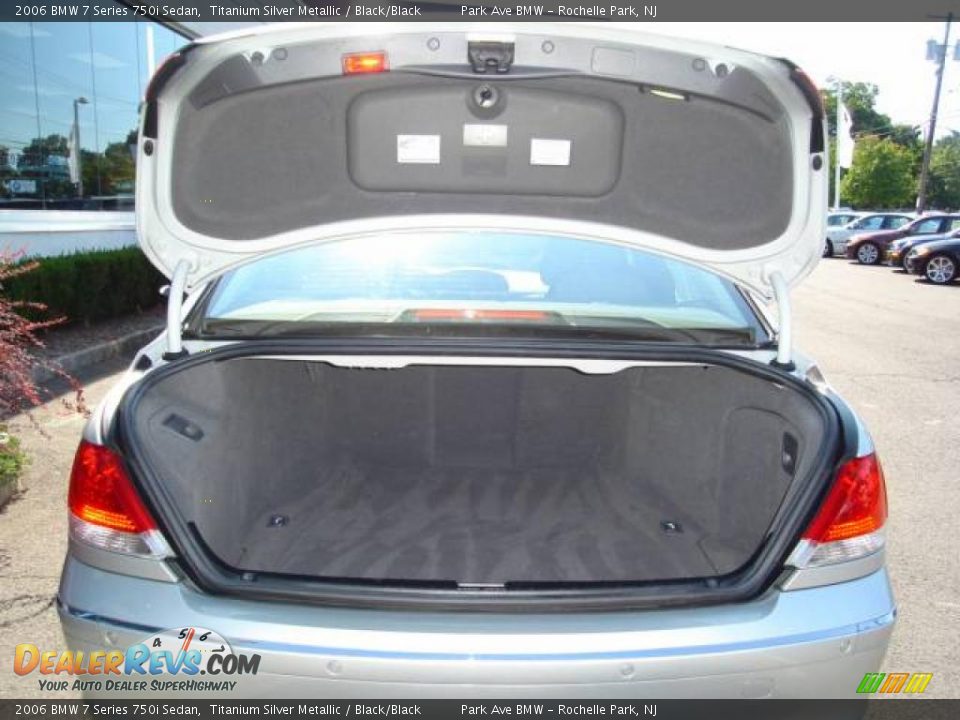 2006 BMW 7 Series 750i Sedan Titanium Silver Metallic / Black/Black Photo #17
