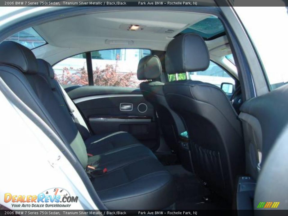 2006 BMW 7 Series 750i Sedan Titanium Silver Metallic / Black/Black Photo #19