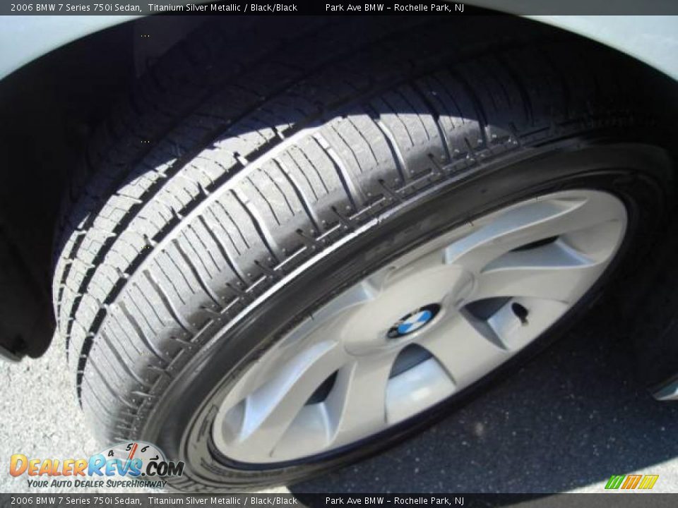 2006 BMW 7 Series 750i Sedan Titanium Silver Metallic / Black/Black Photo #25