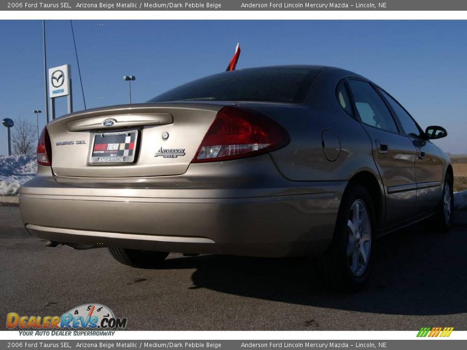 2006 Ford Taurus SEL Arizona Beige Metallic / Medium/Dark Pebble Beige Photo #7