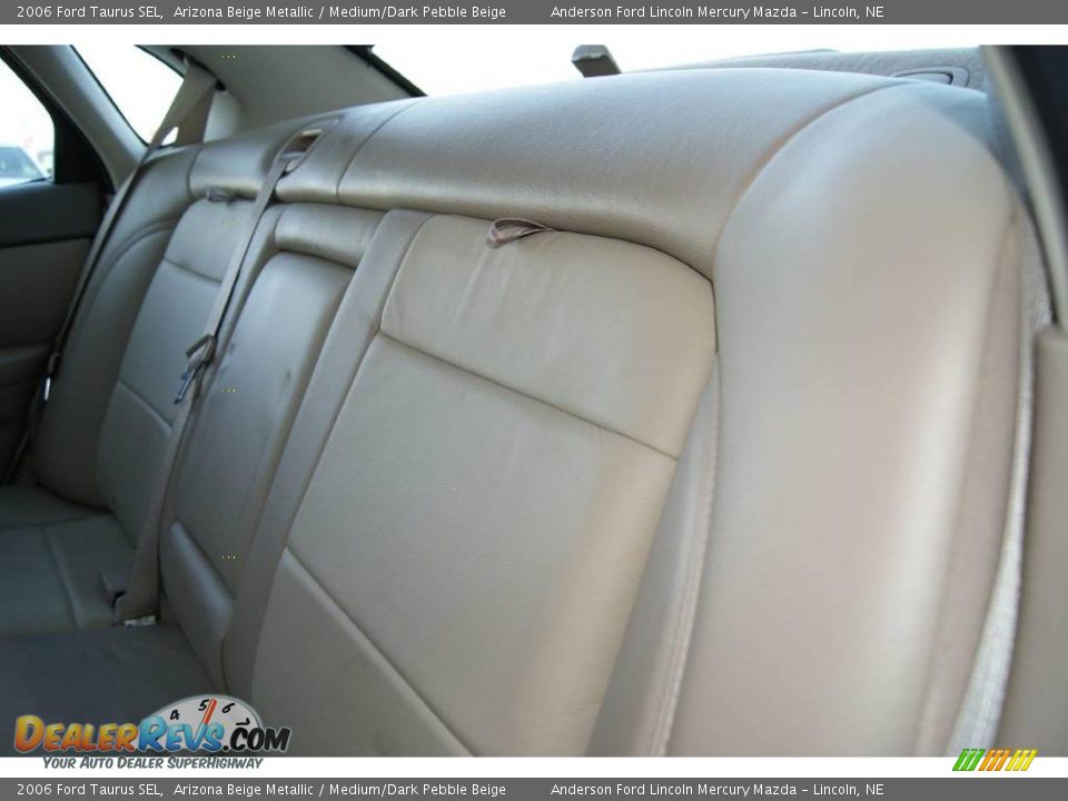 2006 Ford Taurus SEL Arizona Beige Metallic / Medium/Dark Pebble Beige Photo #18