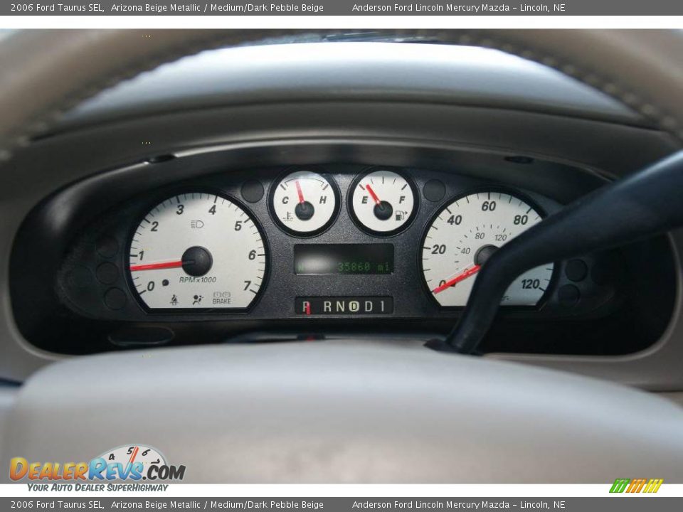 2006 Ford Taurus SEL Arizona Beige Metallic / Medium/Dark Pebble Beige Photo #24