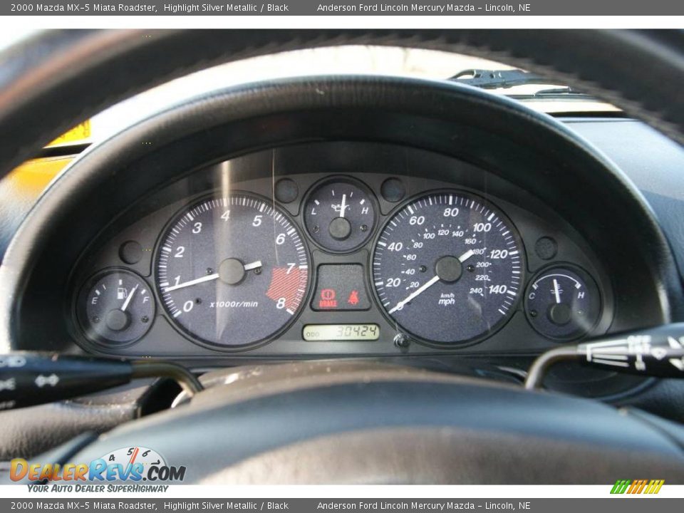 2000 Mazda MX-5 Miata Roadster Highlight Silver Metallic / Black Photo #20