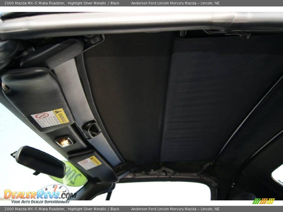 2000 Mazda MX-5 Miata Roadster Highlight Silver Metallic / Black Photo #21