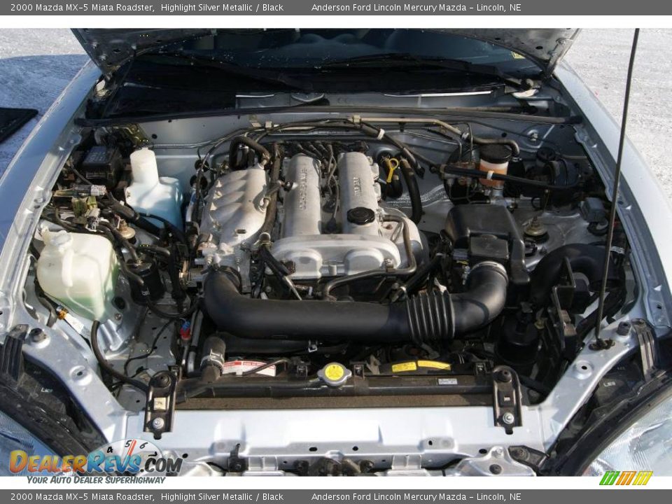 2000 Mazda MX-5 Miata Roadster Highlight Silver Metallic / Black Photo #23
