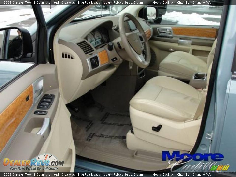 2008 Chrysler Town & Country Limited Clearwater Blue Pearlcoat / Medium Pebble Beige/Cream Photo #10