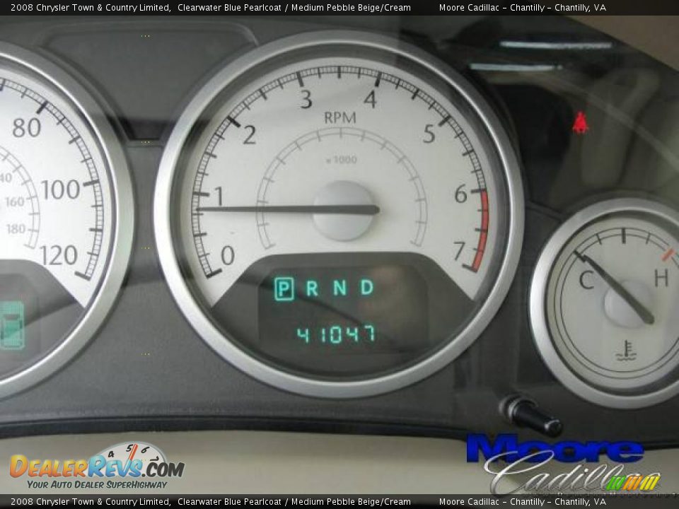 2008 Chrysler Town & Country Limited Clearwater Blue Pearlcoat / Medium Pebble Beige/Cream Photo #22